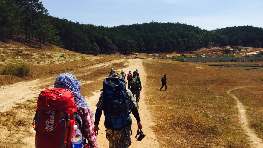 Tà Năng – Phan Dũng du ký