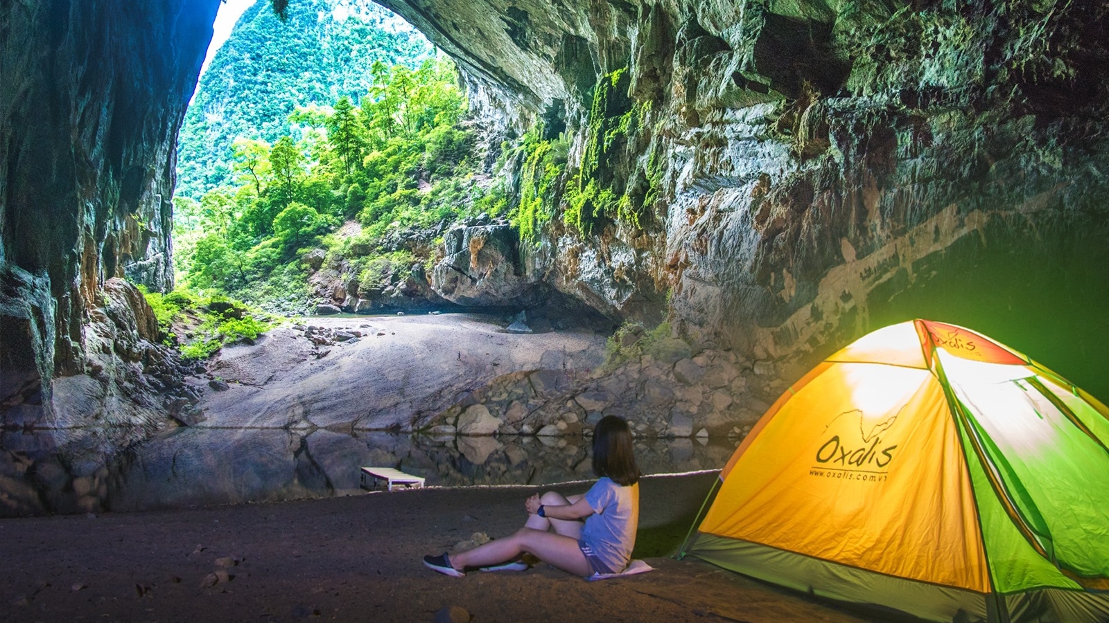 Hang Én - Hành trình vào vương quốc người khổng lồ