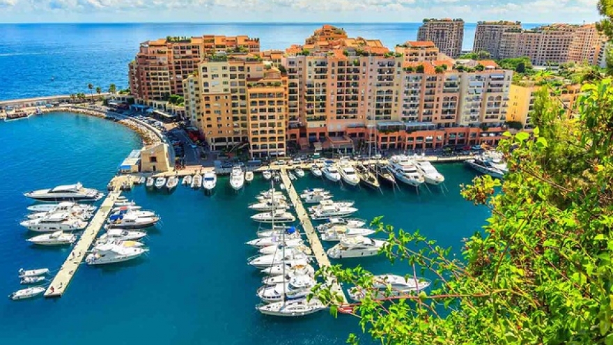 Những quốc gia giàu có nhưng không có sân bay, phải ‘đi nhờ’ sân bay ‘hàng xóm’