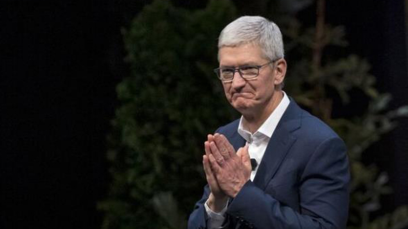 CEO Apple Tim Cook thành tỷ phú