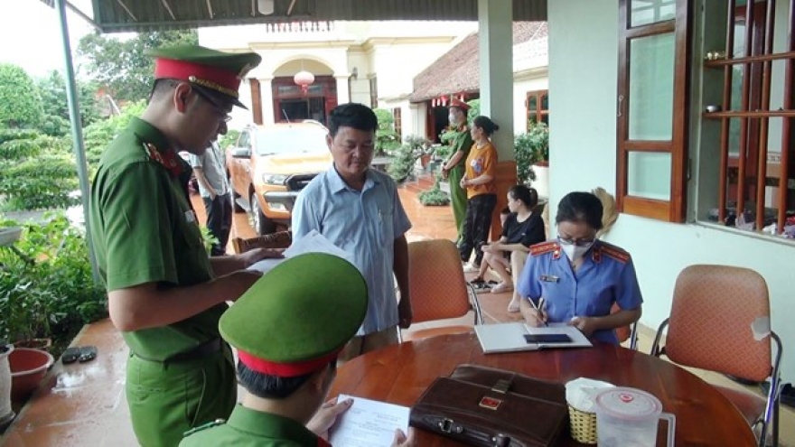 Khởi tố Nguyên chủ tịch xã chiếm đoạt 3.000m2 đất công