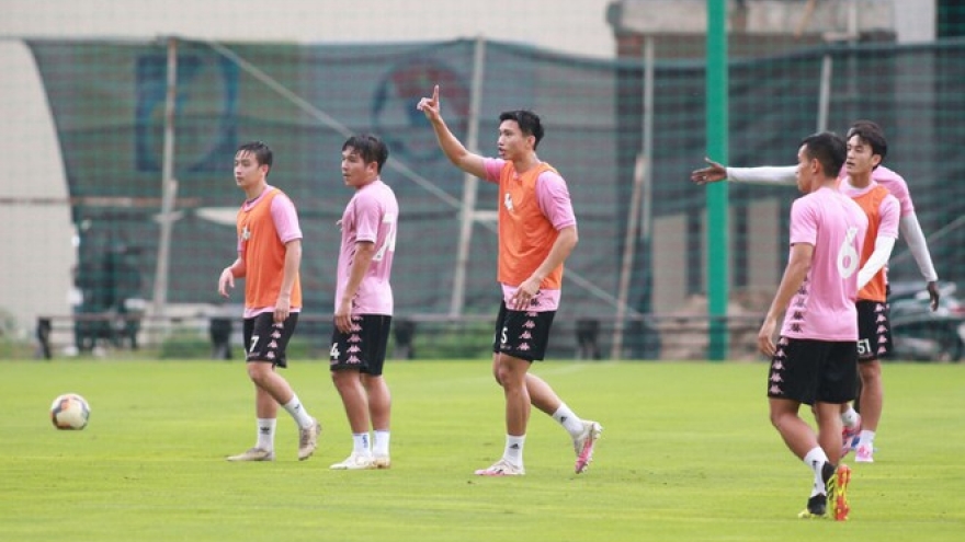 Văn Hậu bất ngờ tăng giá vùn vụt sau khi chia tay Heerenveen về Hà Nội