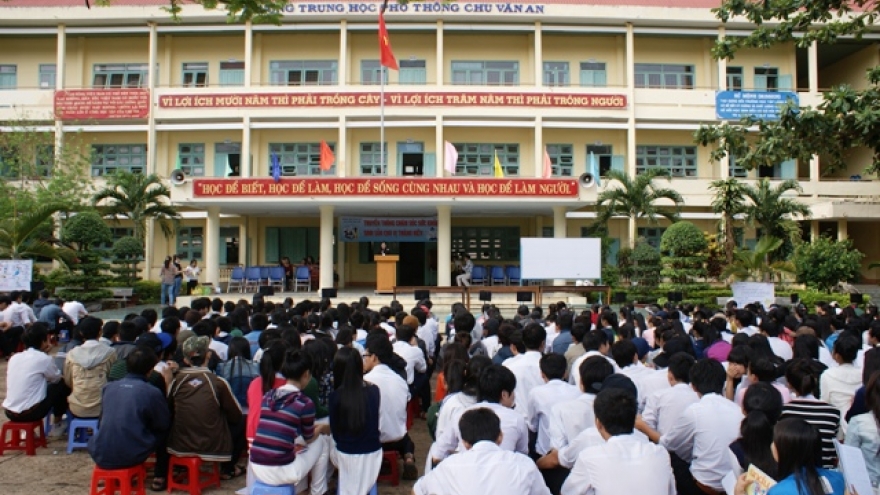 Đắk Lắk kiểm tra, xử lý trường dạy sai khung chương trình và thu tiền học sinh