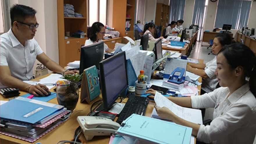 Những đối tượng nào vẫn được giữ “viên chức suốt đời” từ 1/7/2020?