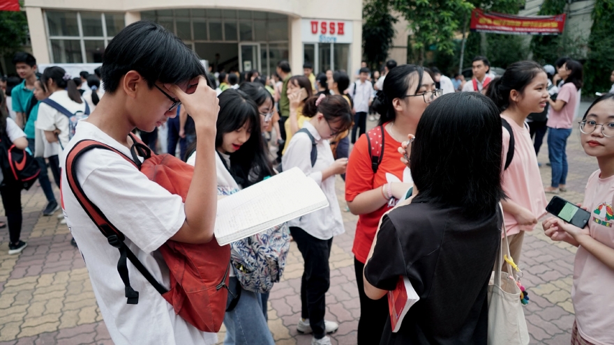 Chi tiết đề thi Lịch sử vào 10 THPT chuyên Khoa học xã hội và Nhân văn