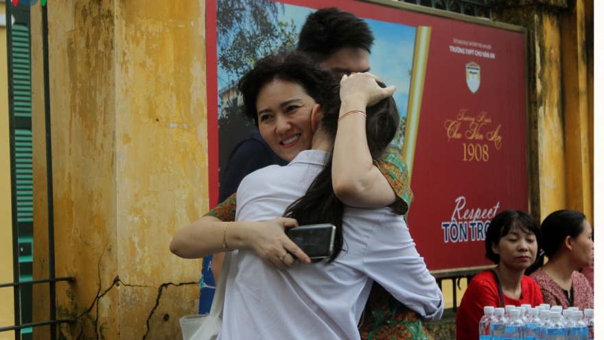 “Thi chuyên đỗ hay không cũng được, con dám thi đã là thành công“