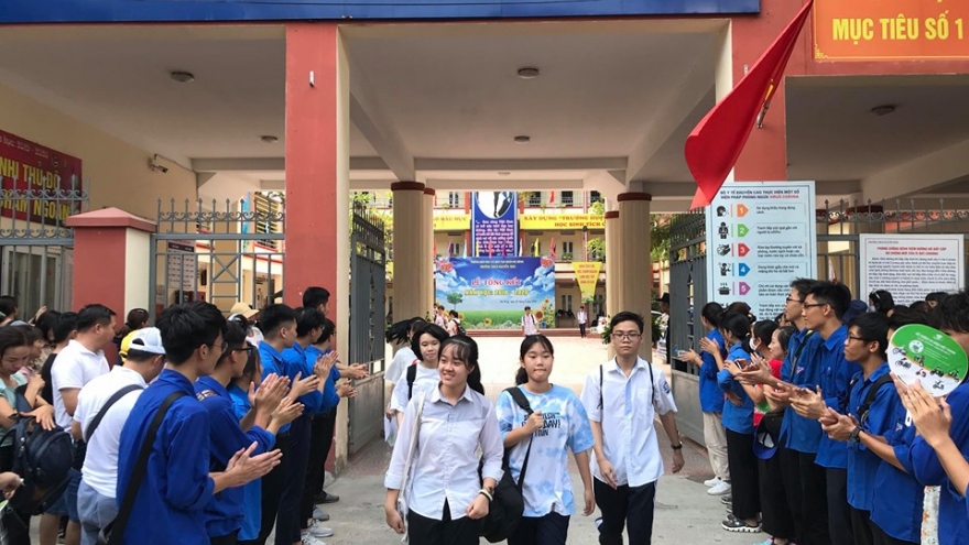 Thi vào lớp 10 ở Hà Nội: 476 thí sinh, 28 giám thị vắng trong buổi thi Toán