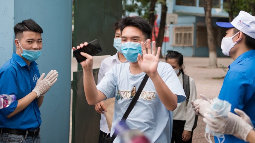Đề thi tốt nghiệp THPT môn Địa lý lồng ghép vấn đề về biển đảo, thiên tai
