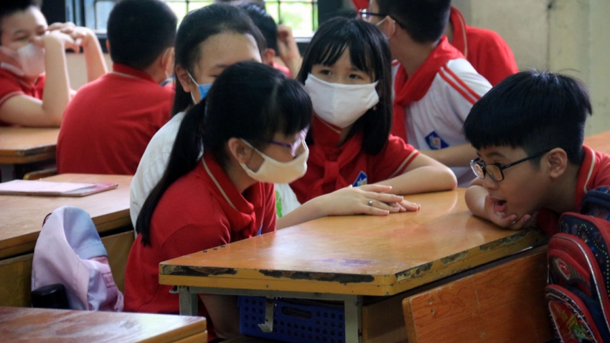 Nghiêm cấm lợi dụng danh nghĩa Ban đại diện CMHS để lạm thu