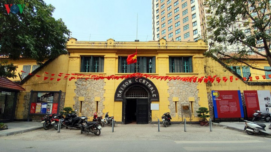 Hà Nội mở tour tham quan, khám phá Nhà tù Hỏa Lò về đêm