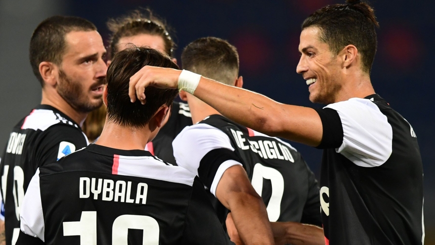 Cristiano Ronaldo ghi bàn, Juventus thắng nhàn trên sân Bologna