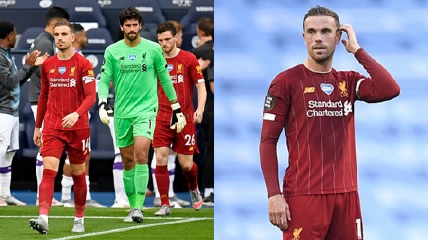 Liverpool ra sân như “một vị thần” và “cái kết bất ngờ” trước Man City