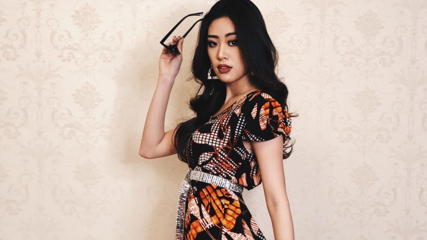 Hoa hậu Khánh Vân diện đồ thun lạnh đi catwalk và tập boxing
