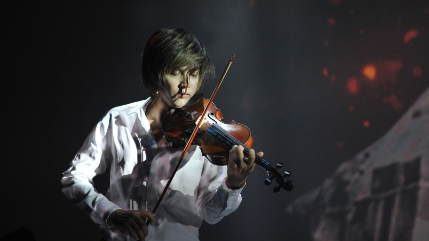 Nghệ sĩ violin Anh Tú: “Điều may mắn nhất là tôi có vợ cùng nghề”