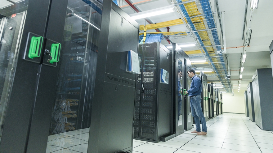 Viettel là nhà mạng đầu tiên đạt chứng nhận của 2 tổ chức uy tín thế giới