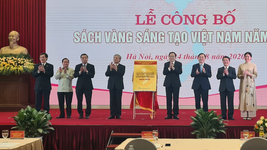 Vinh danh sáng tạo khoa học tiêu biểu trong phòng, chống Covid-19