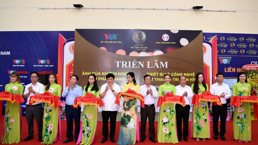 Khai mạc 2 triển lãm trong khuôn khổ LHPT toàn quốc lần thứ XIV