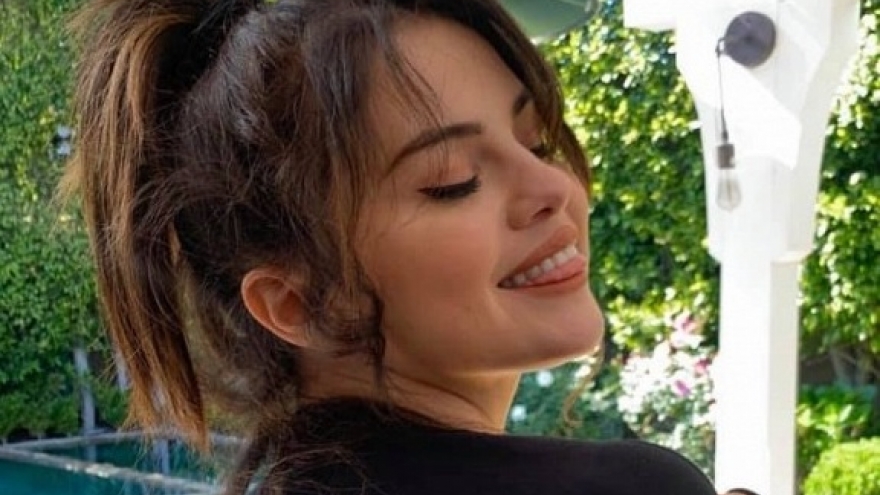 Selena Gomez giảm cân, “lột xác” xinh đẹp trong hình ảnh mới