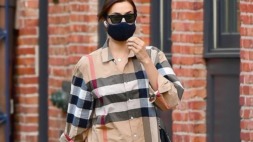 “Chân dài” Irina Shayk đến nhà “tình cũ” Bradley Cooper ở qua trưa