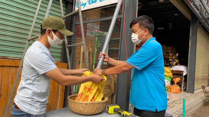 Đắk Lắk có "máy ATM" phát gạo miễn phí cho người nghèo