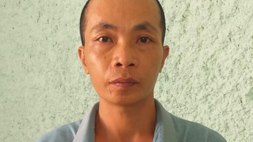 Lên cơn nghiện, vác dao chém bố đẻ trọng thương