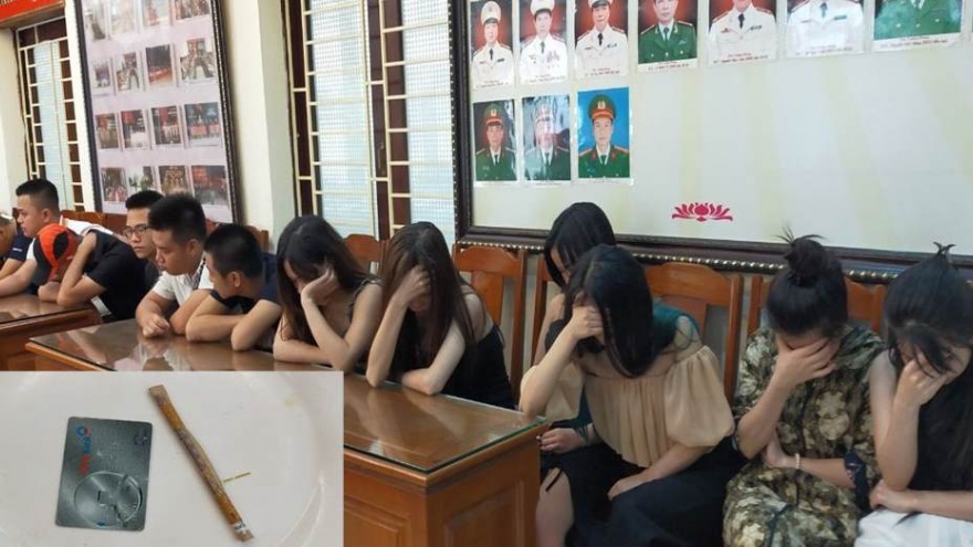 Nam thanh niên “chiêu đãi” bạn bè bằng ma túy mừng sinh nhật