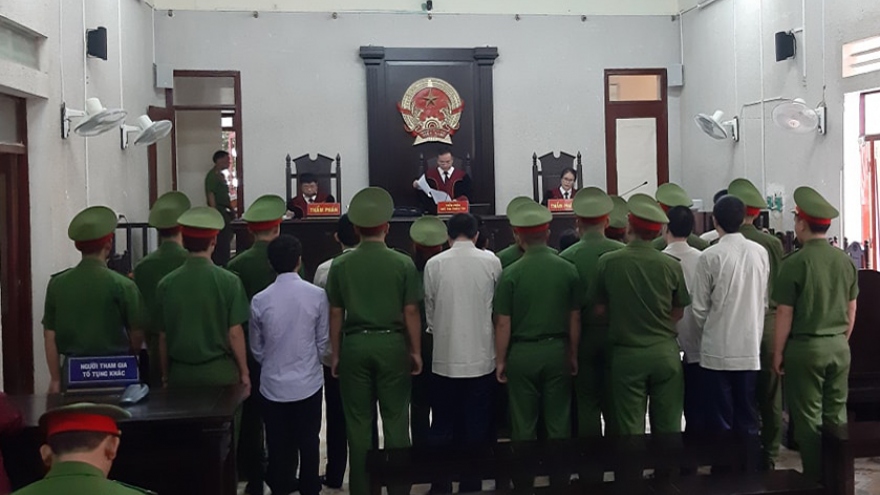 Hoãn phiên tòa phúc thẩm vụ án mua bán ma túy có mẹ nữ sinh giao gà