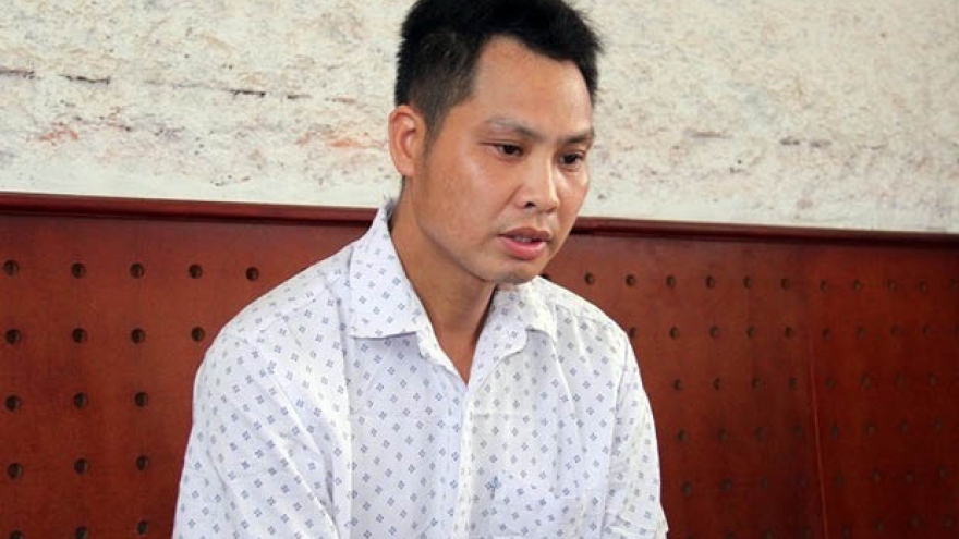 Nóng 24h: Cựu giáo viên khiến học sinh mang thai, sinh con