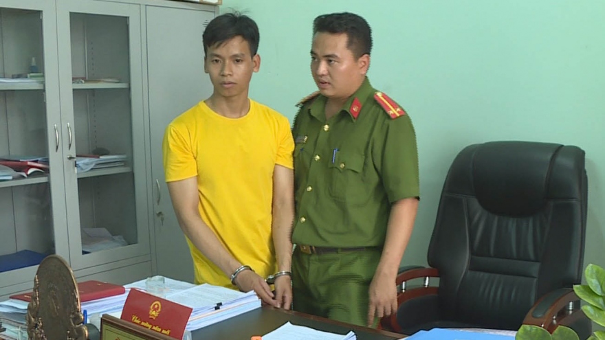 Đột nhập trụ sở xã trộm tài sản bán lấy tiền tiêu xài