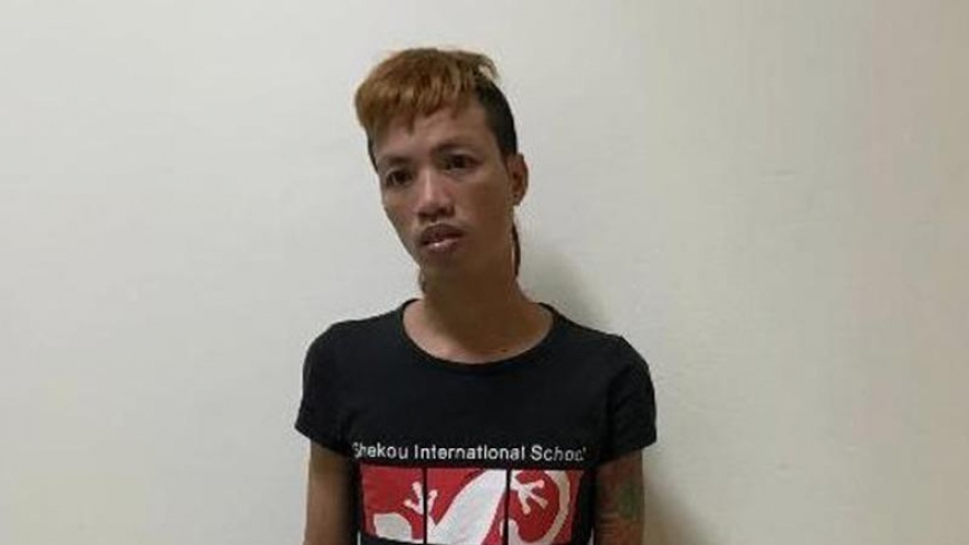 Triệu tập đối tượng “livestream” đánh bạc thách thức công an