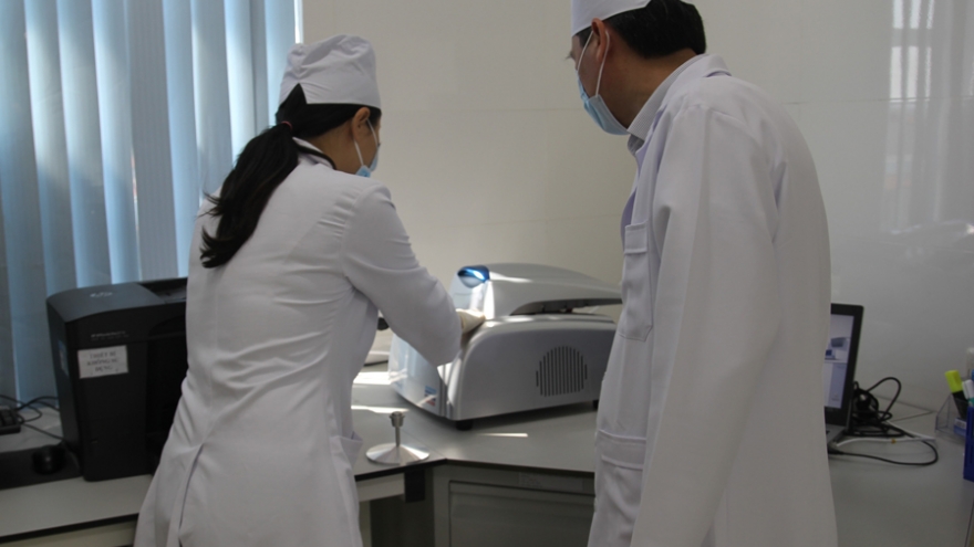 Máy xét nghiệm SARS-CoV-2 ở Yên Bái là máy cũ