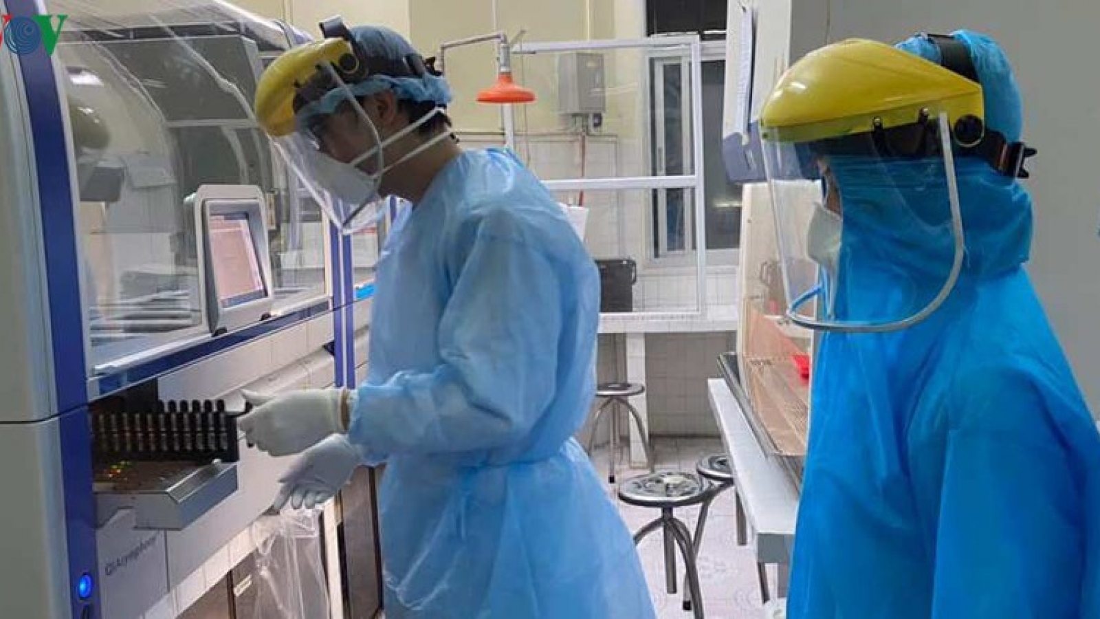 Loạn giá máy xét nghiệm Covid-19: Luật Đấu thầu cần thay đổi