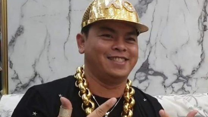 Phúc XO, kẻ nổi danh nhờ đeo nhiều vàng hầu tòa