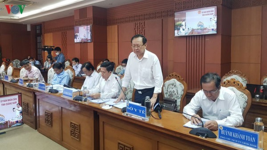 Quảng Nam đề nghị kiểm điểm 2 Giám đốc Sở vụ mua máy xét nghiệm 7,2 tỷ đồng