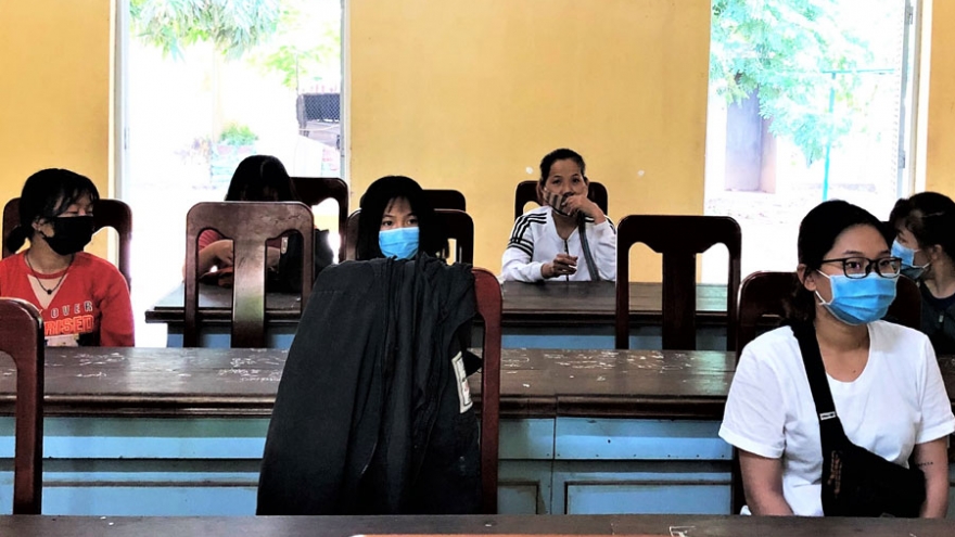 Bắt giữ 8 đối tượng xuất, nhập cảnh trái phép qua biên giới