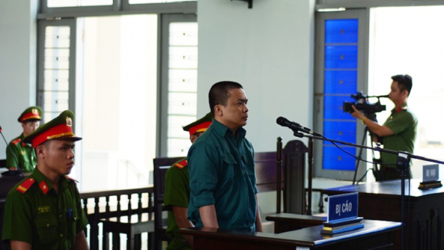 Xét xử cựu kế toán Bệnh viện Phan Thiết tham ô hàng tỷ đồng