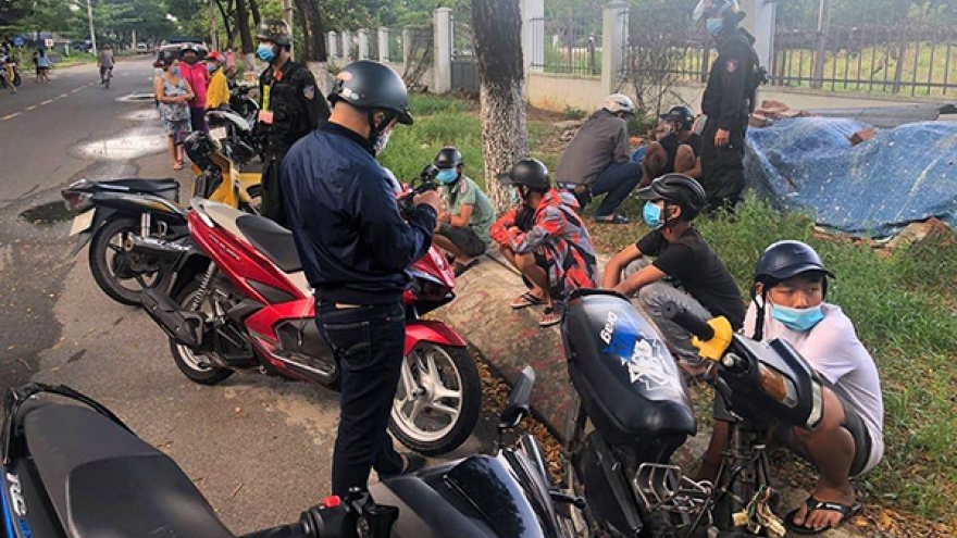 Công an Đà Nẵng nổ súng chỉ thiên ngăn nhóm hỗn chiến