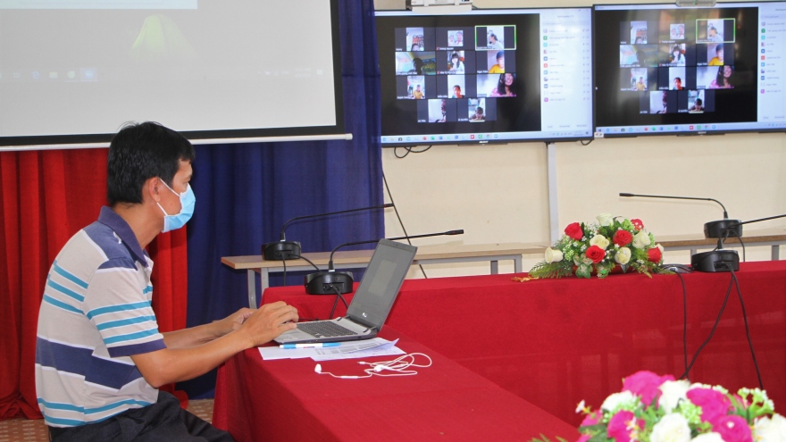 Học trực tuyến tại ĐBSCL: Khó trăm bề, công nghệ yếu