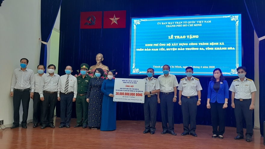 TPHCM ủng hộ 30 tỷ đồng xây dựng bệnh xá trên huyện đảo Trường Sa