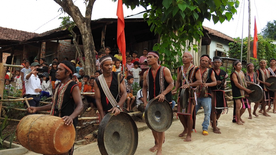 Kích cầu du lịch, Kon Tum ra mắt làng du lịch cộng đồng Kon Kơ Tu