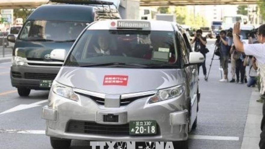 Nhật Bản thử nghiệm dịch vụ đi chung taxi trong thời Covid-19