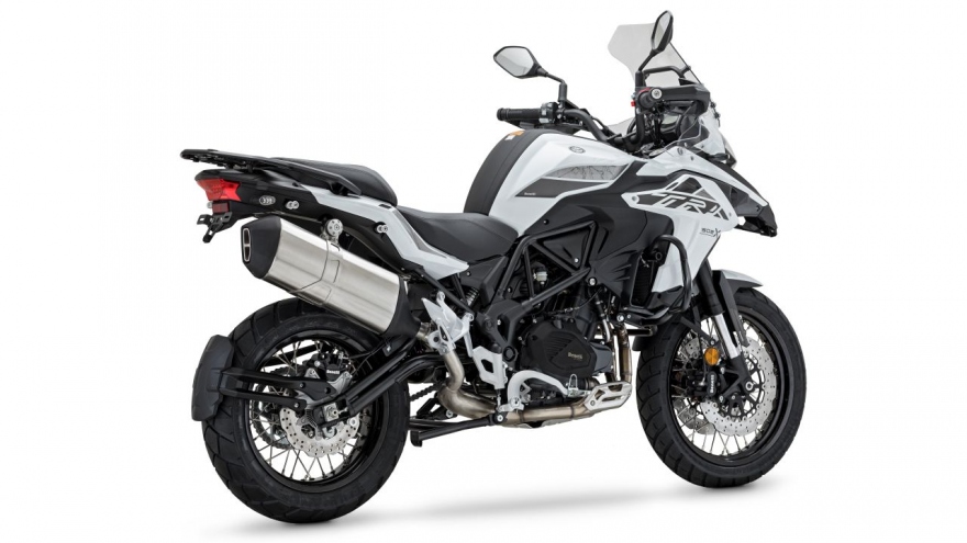 Bộ đôi Benelli TRK 502 & TRK 502X 2020 được trang bị màn hình LCD