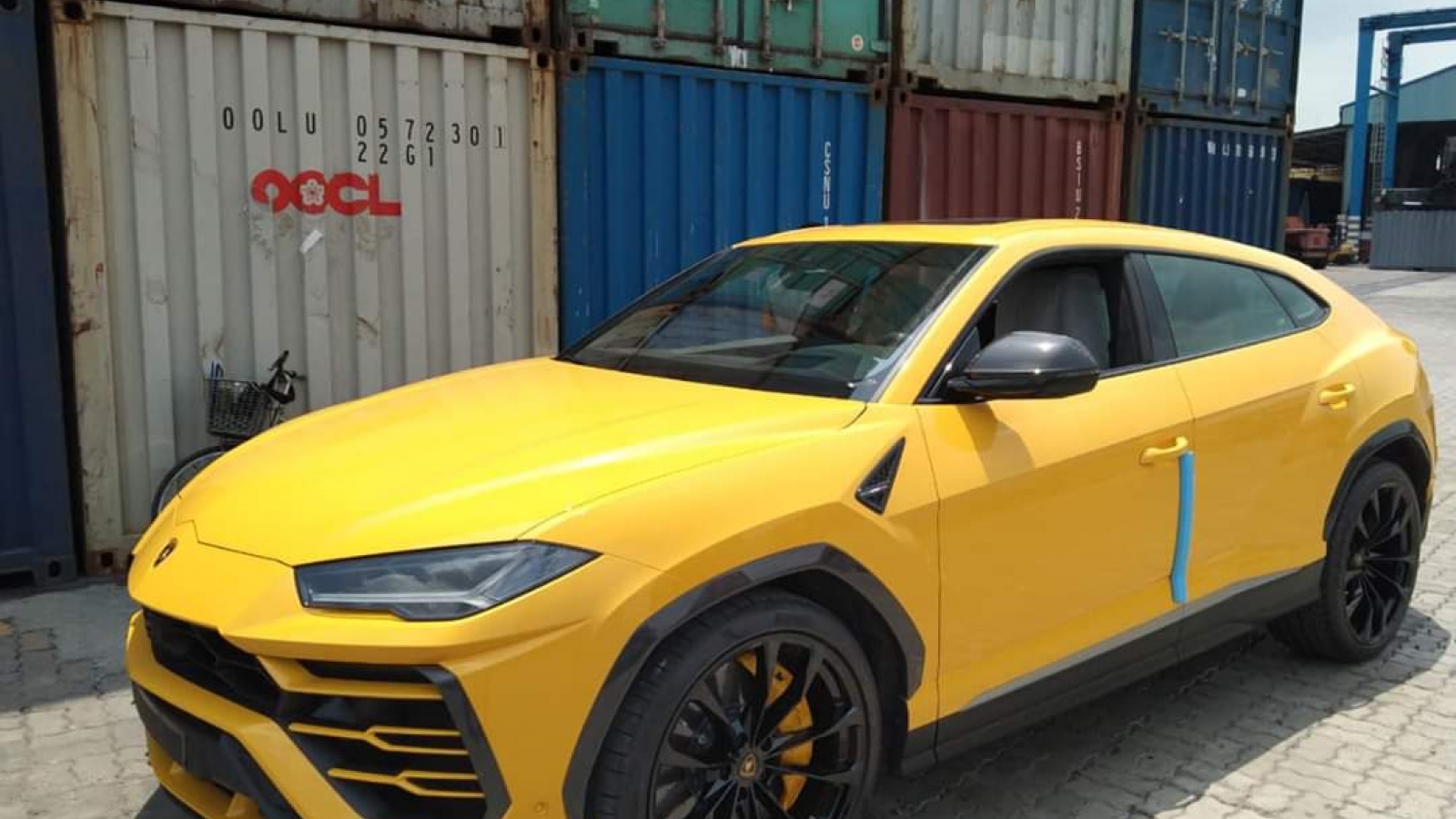 Lamborghini Urus 4 chỗ đầu tiên về Việt Nam