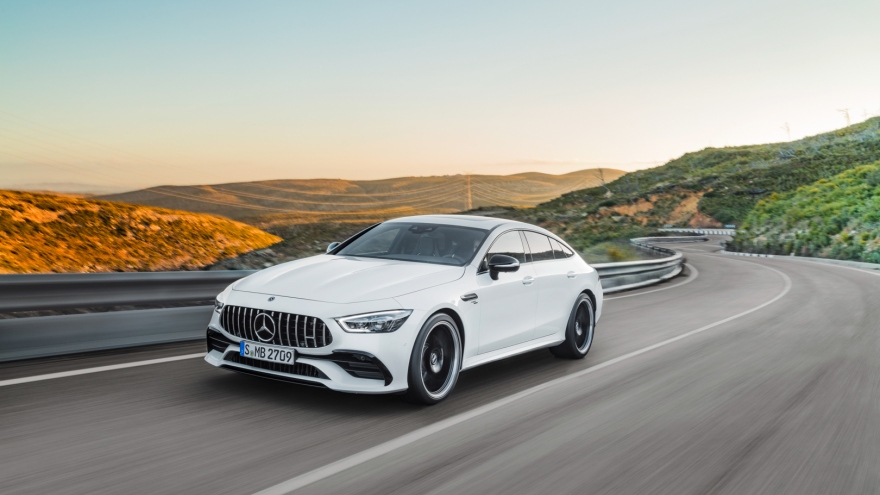 Mercedes-Benz AMG GT 53 4Matic+ vừa ra mắt có gì đặc biệt?