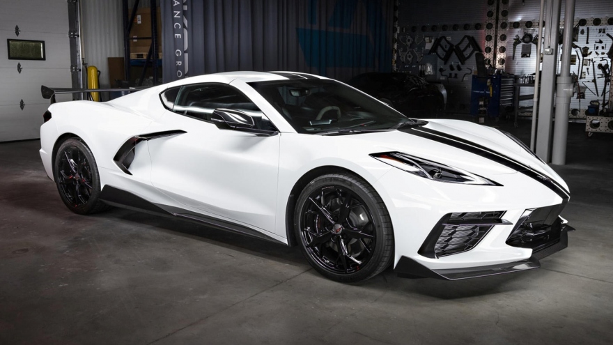 Ra mắt gói nâng cấp sợi carbon cho Chevrolet Corvette
