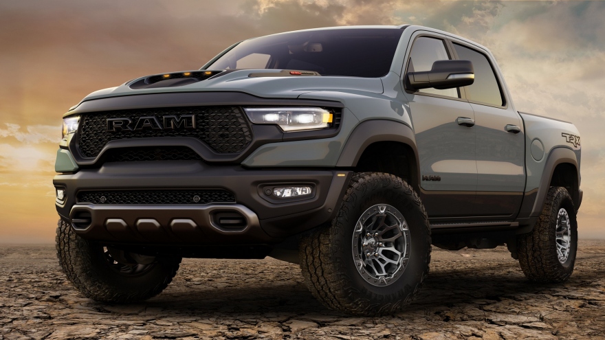 “Siêu bán tải” Ram 1500 TRX Launch Edition giới hạn chỉ 702 xe