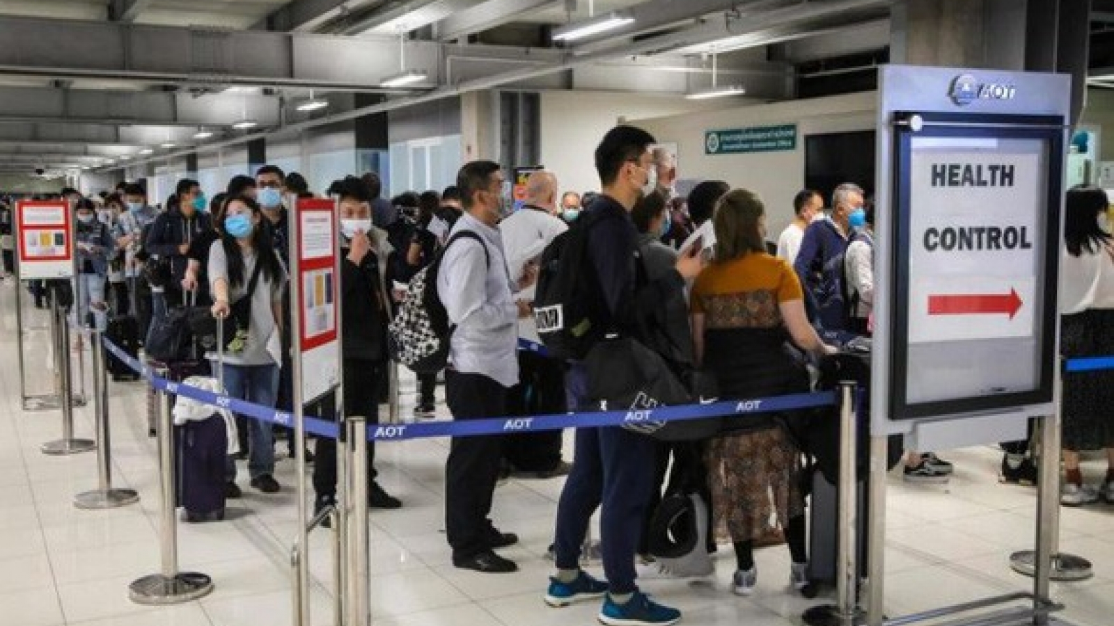 Việt Nam hỗ trợ đưa gần 1.500 công dân về nước an toàn