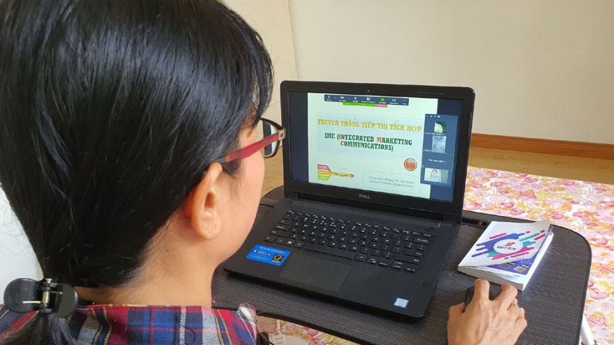 Tinh giản chương trình và học trực tuyến ở Cần Thơ còn nhiều khó khăn