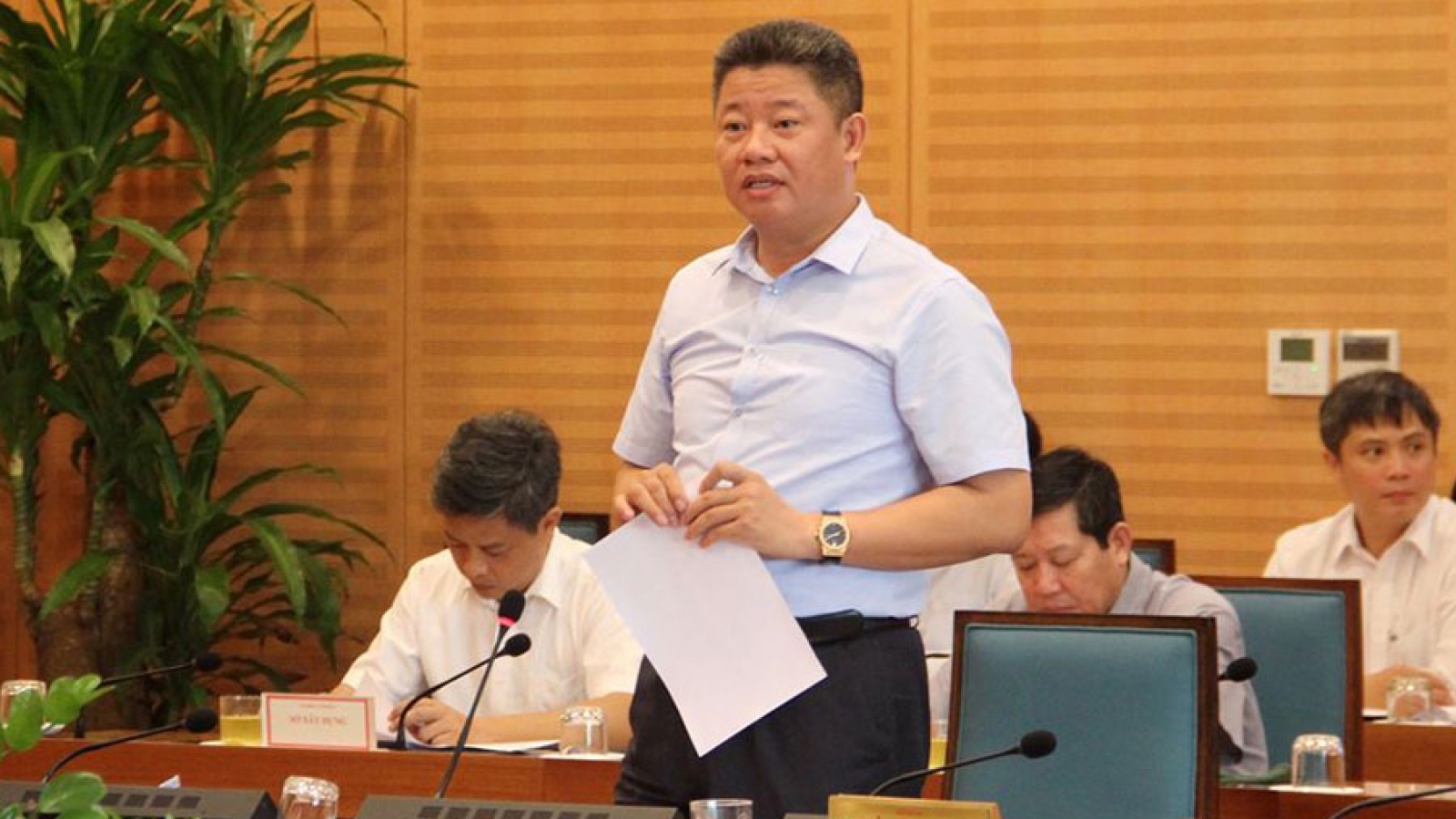 Chủ tịch Hà Nội: Có phó phòng “om” hồ sơ của DN nước ngoài đến 8 tháng