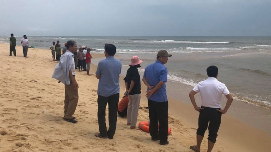 Nam thanh niên mất tích khi tắm biển ở Quảng Bình